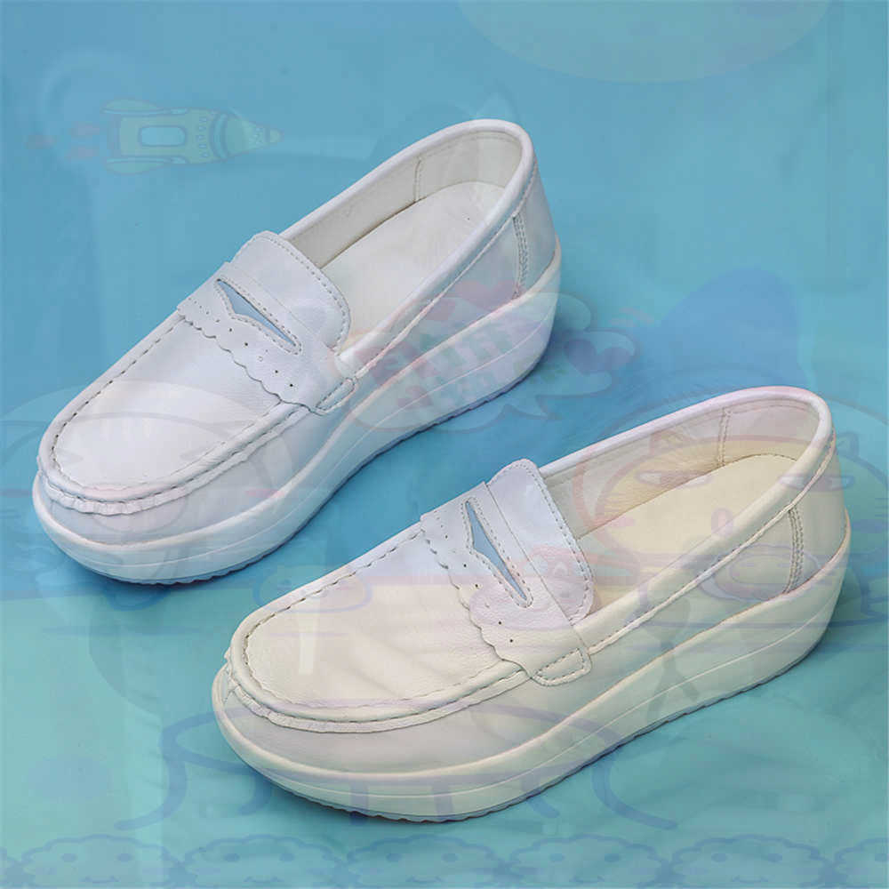 Plataform Sepatu Kets Merah Mu - Tech Accessories For Students ulasan dan harga