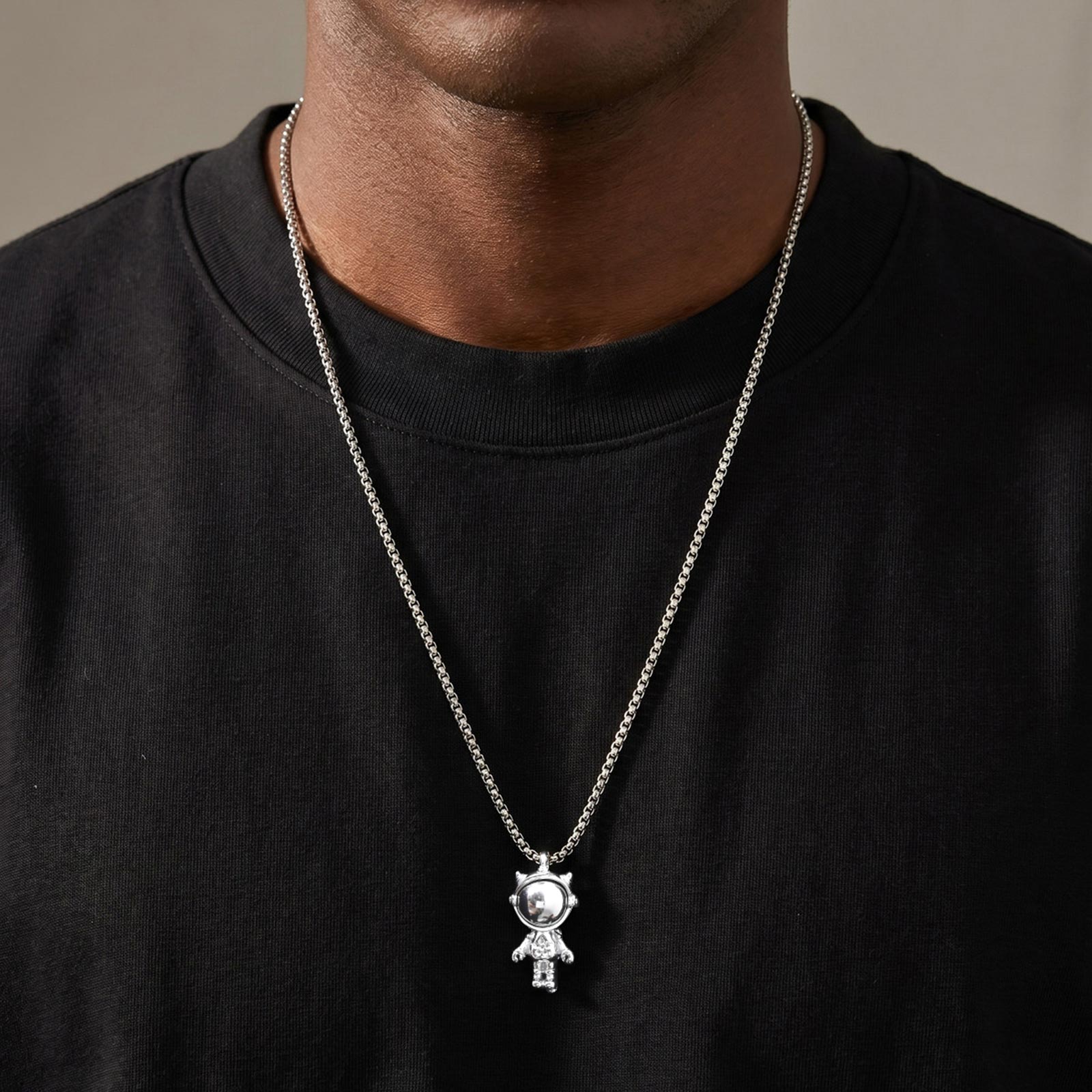 Kalung Liontin Astronot Vnox d - Tech Wear Accessories ulasan dan harga